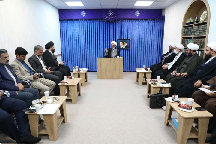 جاذبه بی‌نظیر امام حسین(ع) عامل حضور میلیون‌ها نفر در پیاده‌روی اربعین است