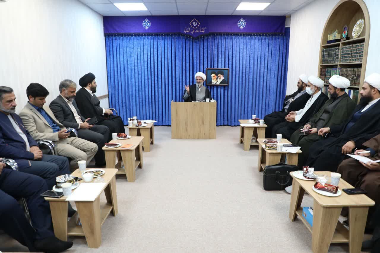 جاذبه بی‌نظیر امام حسین(ع) عامل حضور میلیون‌ها نفر در پیاده‌روی اربعین است