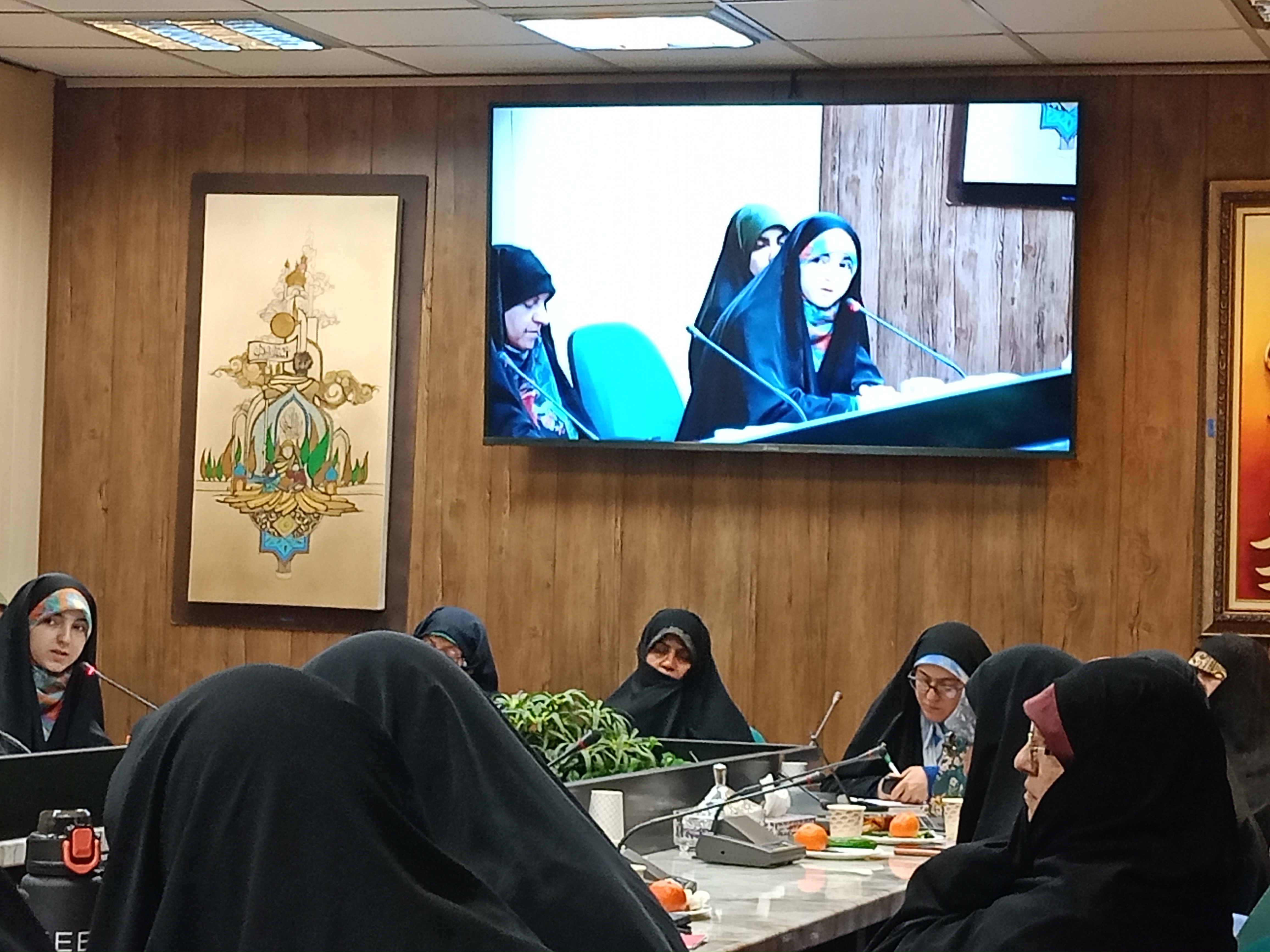 برای بسترسازی فعالیت موسسات قرآنی با مجلس تعامل می‌کنیم