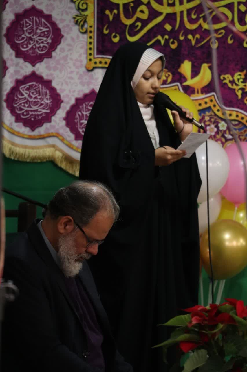 تجلیل از مقام زن در ویژهبرنامه میلاد حضرت فاطمه زهرا(س) در آران و بیدگل