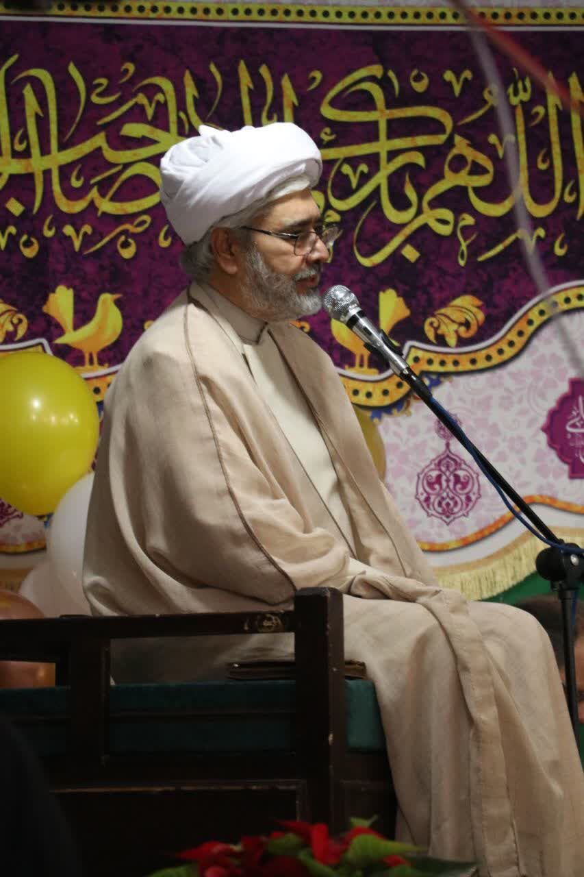 تجلیل از مقام زن در ویژهبرنامه میلاد حضرت فاطمه زهرا(س) در آران و بیدگل