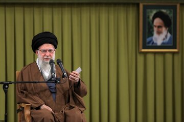 به توفیق الهی، جمهوری اسلامی در حال پیشرفت است