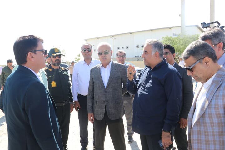 بازدید استاندار هرمزگان از نیروگاه برق بنگلان جاسک