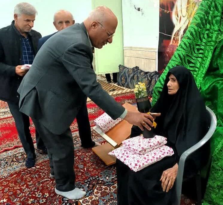 بانویی که حسینیه را با دستهای خودش بزرگ کرد/ چراغی که با نام «بیبی عاتکه» روشن ماند