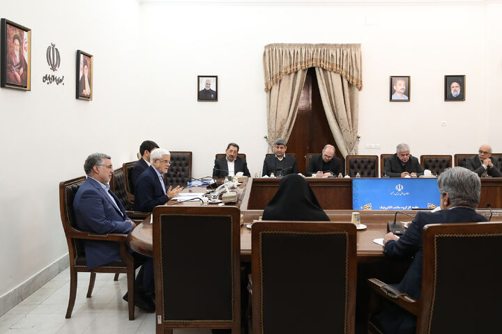 عقب ماندگی در تکمیل برنامه سلامت الکترونیک باید جبران شود