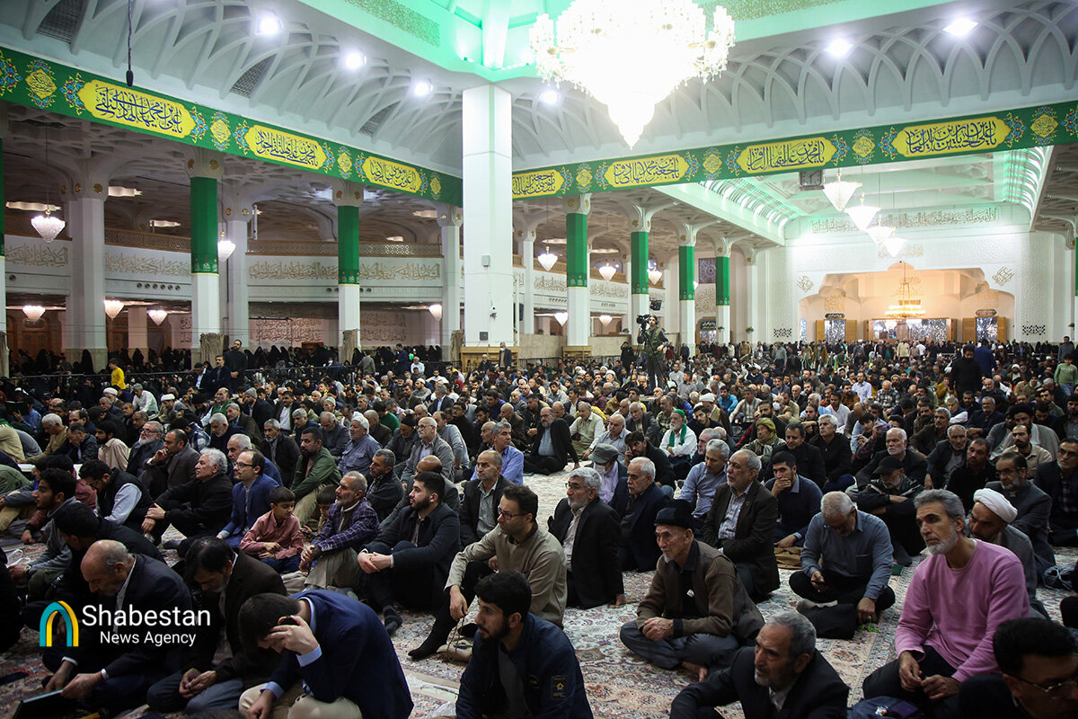 حال و هوای حرم بانوی کرامت در شام میلاد حضرت زهرا (س)