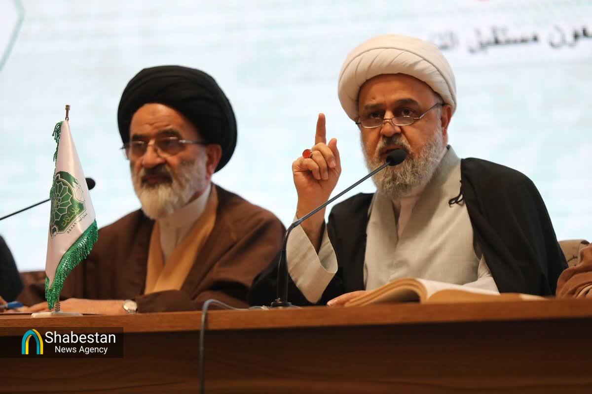 چهارمین همایش بزرگ سادات از قاب تصویر