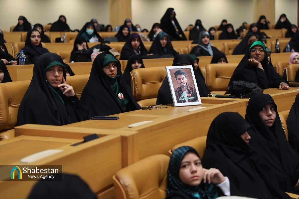 چهارمین همایش بزرگ سادات از قاب تصویر