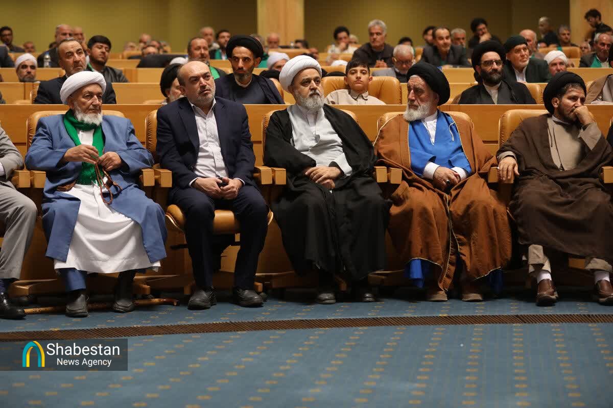 چهارمین همایش بزرگ سادات از قاب تصویر