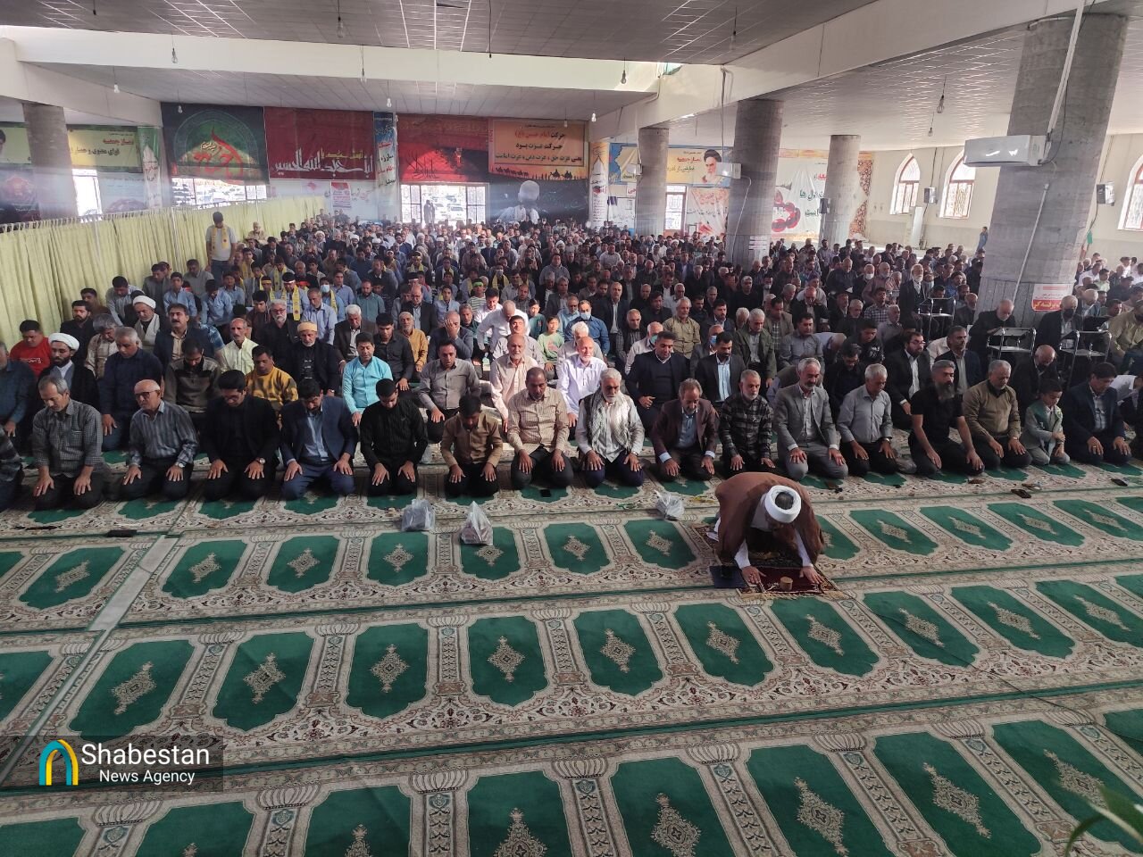 نماز جمعه جیرفت در هفته گرامیداشت مقام مادر و زن