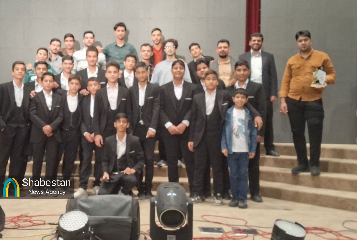 بچه‌های مسجدی راور، فاتح جشنواره سرود فجر استان کرمان شدند