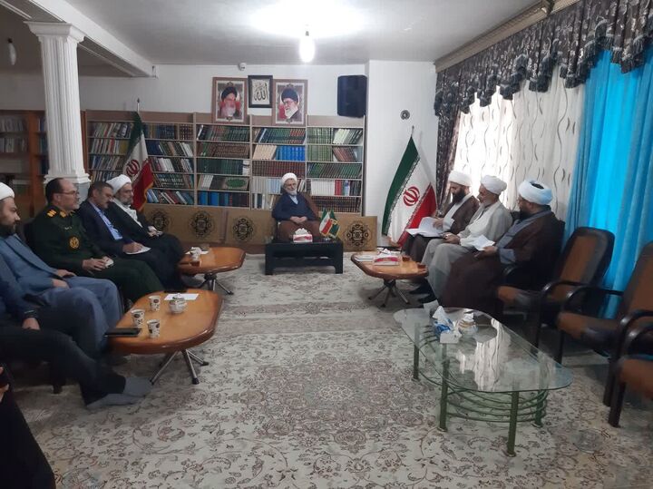 اولین جلسه توجیهی قرارگاه راهبری مساجد شهرستان کوثر تشکیل شد