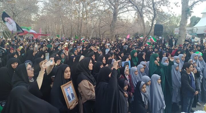 اجتماع بانوان و پیاده‌روی حجاب فاطمی در پارک ملت مشهد