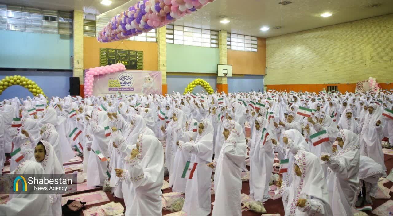 هزار دانش آموز تیرانی آغاز فصل عبادی خود را جشن میگیرند