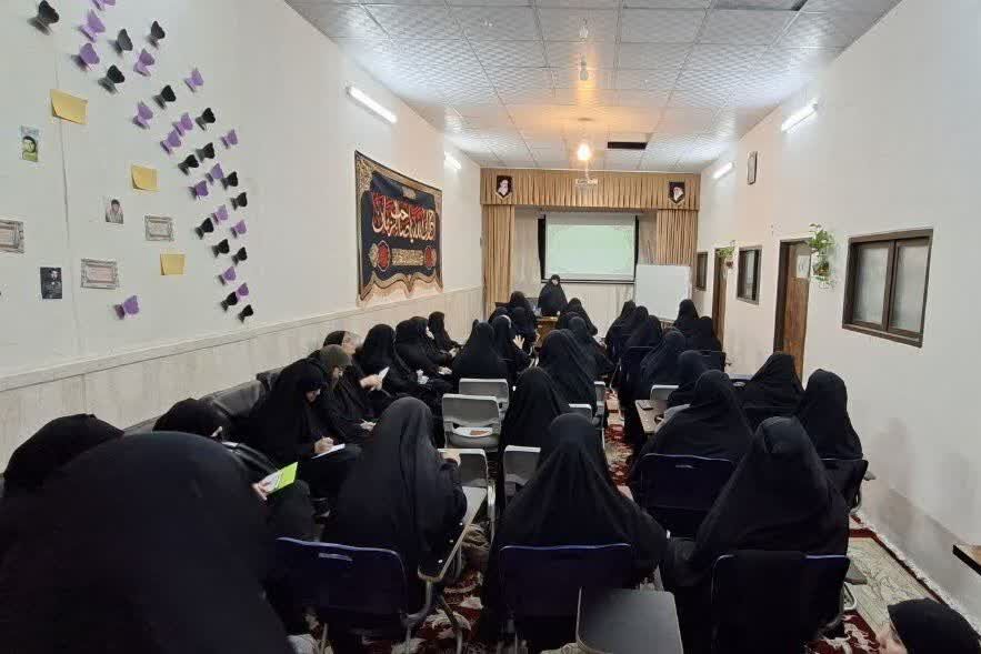 دوره جامع توانمندسازی مجریان و مربیان اعتکاف مساجد مشهدالرضا(ع)