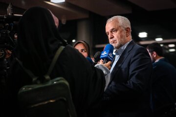 رئیس بنیاد شهید: سینما و هنر، گنجینه دفاع مقدس را در قاب تصویر بیاورند