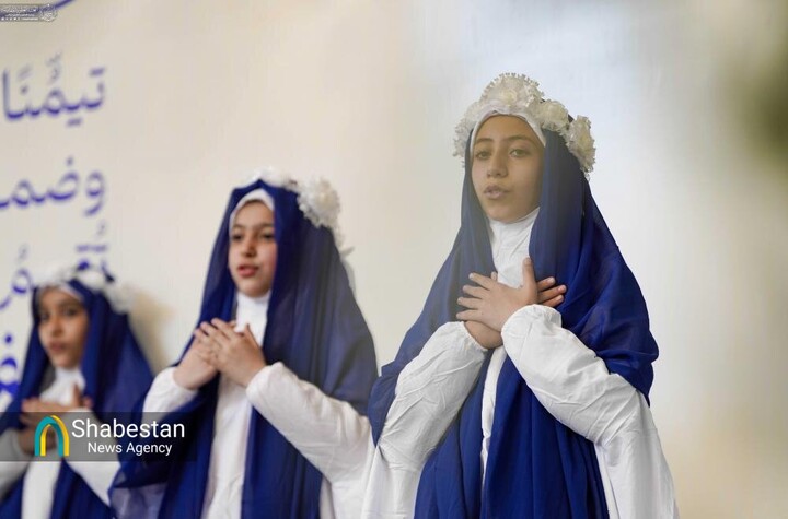 «آیین مرکزی بانوان» و طرح «راهنمایی بانوان زائر» در حرم امام علی (ع)