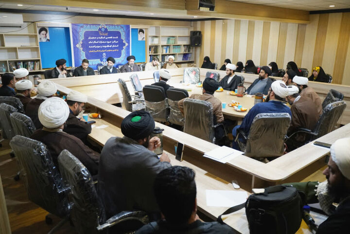 ۱۶ مرکز آموزش معارف اسلام ناب راه اندازی شد
