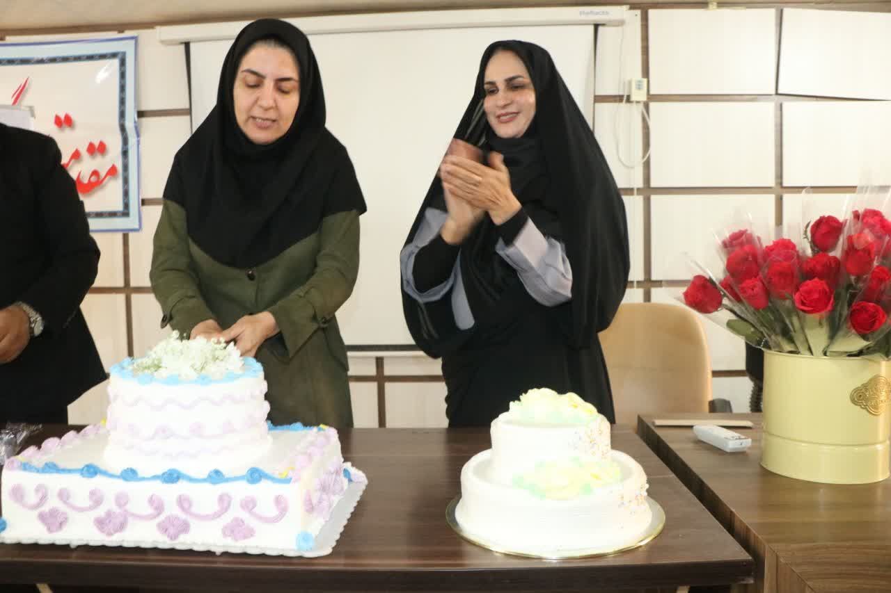 مادران با پرورش فرزندانی سالم و توانمند آینده‌ای روشن برای جامعه رقم می‌زنند