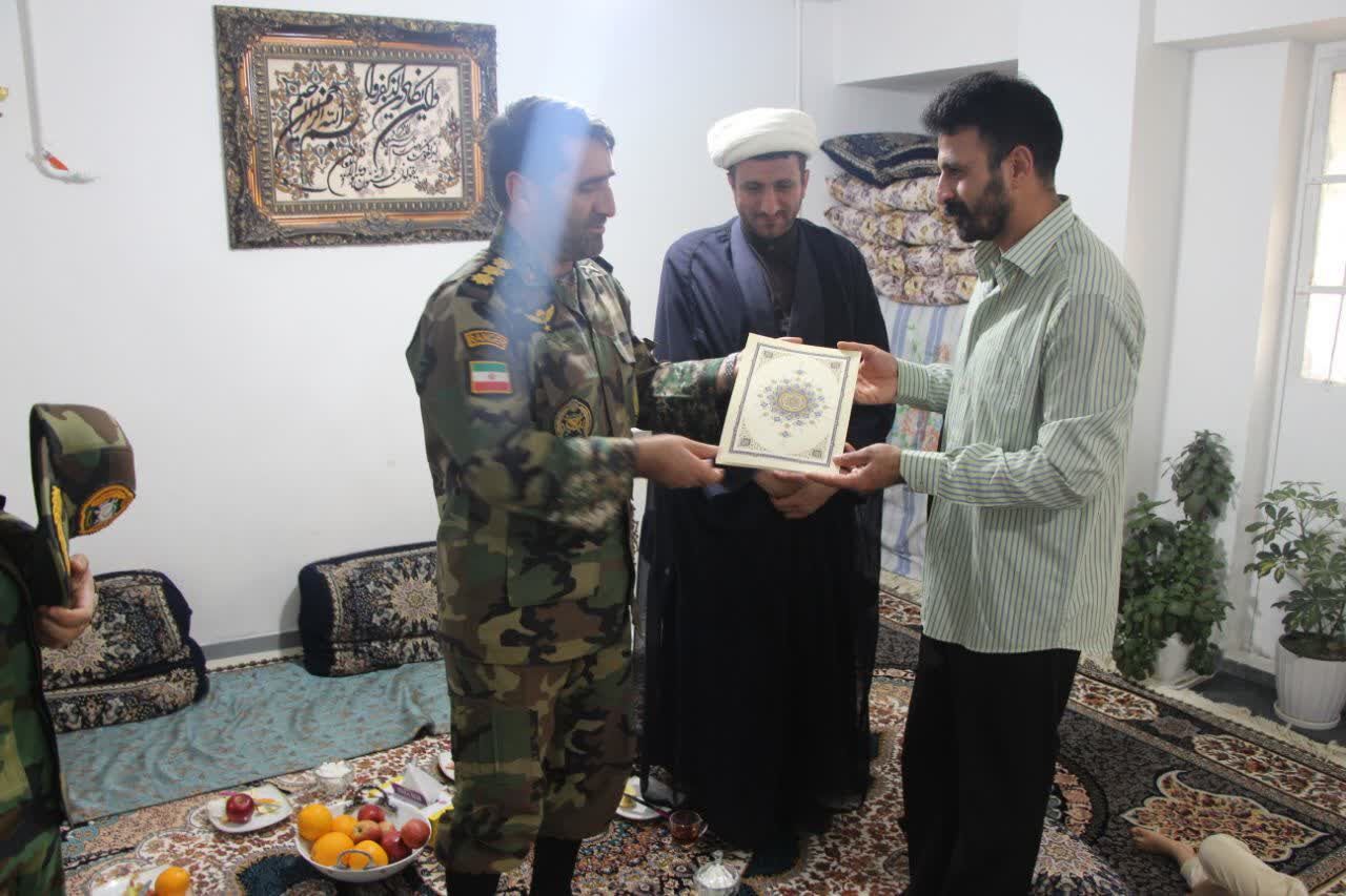 انتقال ارزشهای ایثار و شهادت رسالتی همگانی است