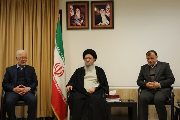 تأکید آیت الله نورمفیدی بر حل چالش‌های اقتصادی و لزوم شایسته‌سالاری در مدیریت کشور