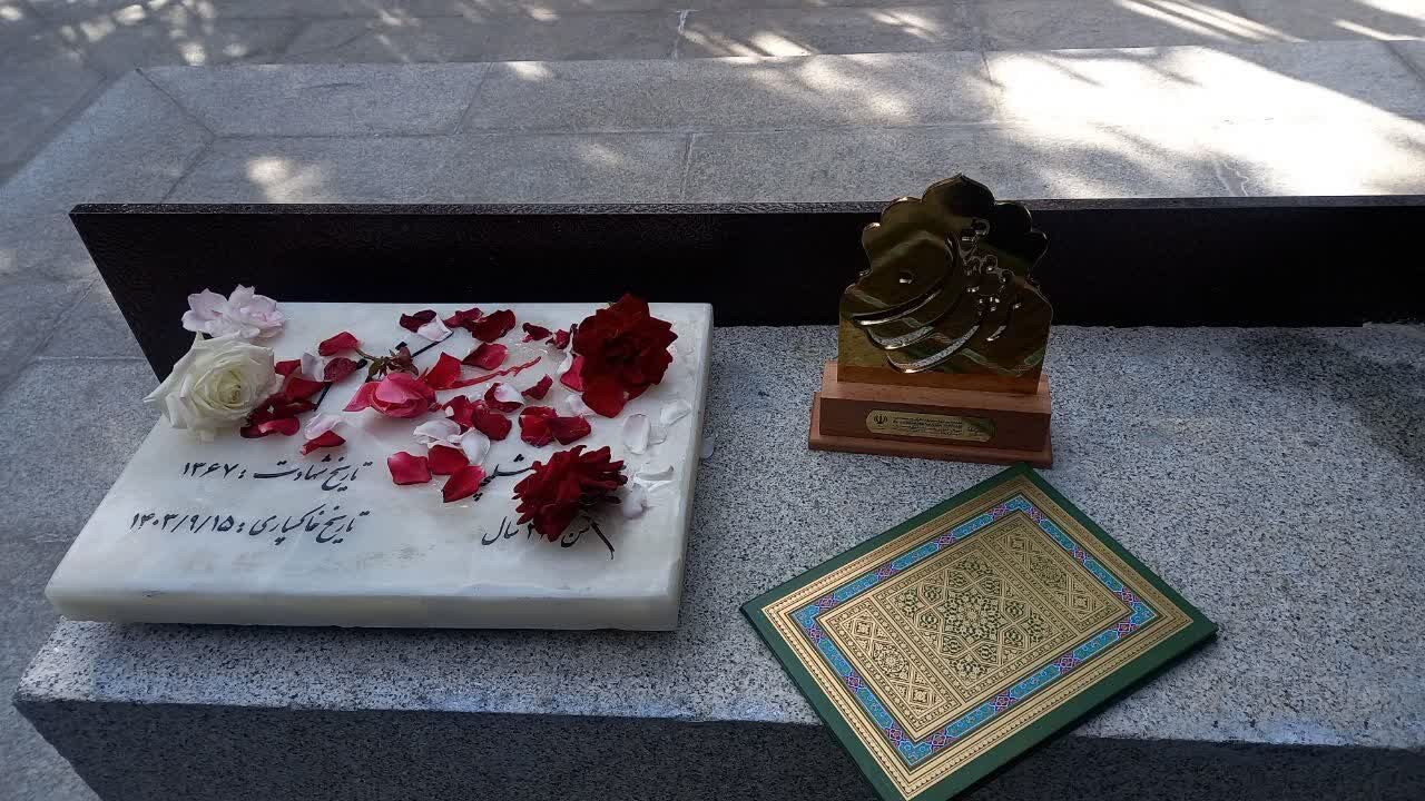 نوجوان لرستانی مسیر قرآنی خود را با رتبه نخست کشوری مدهامتان تثبیت کرد