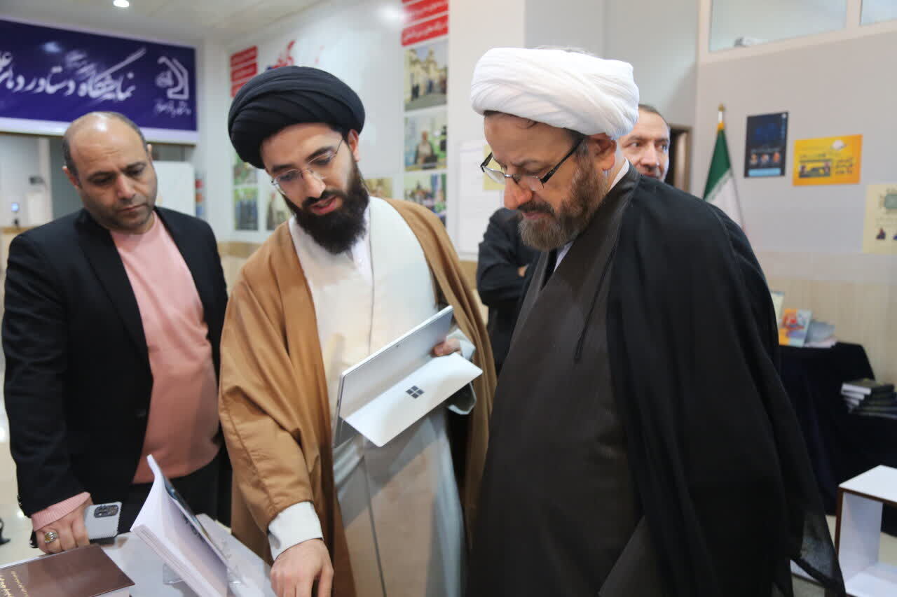 افتتاح نمایشگاه دستاوردهای پژوهشی و فناوری دفتر تبلیغات اسلامی