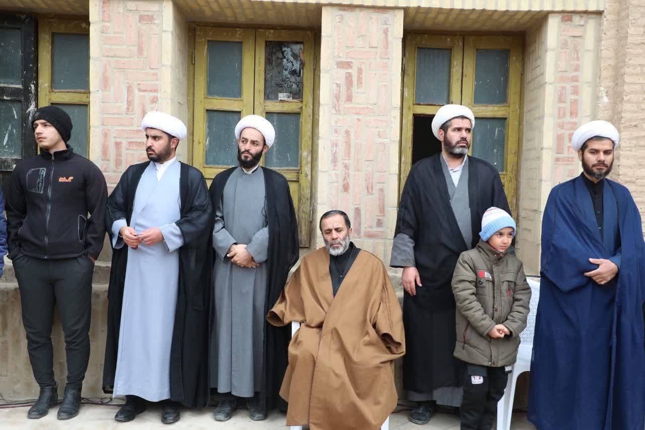 آیین وداع طلاب و روحانیون شهرستان دامغان با پیکر مرحوم آیت‌الله شاهچراغی