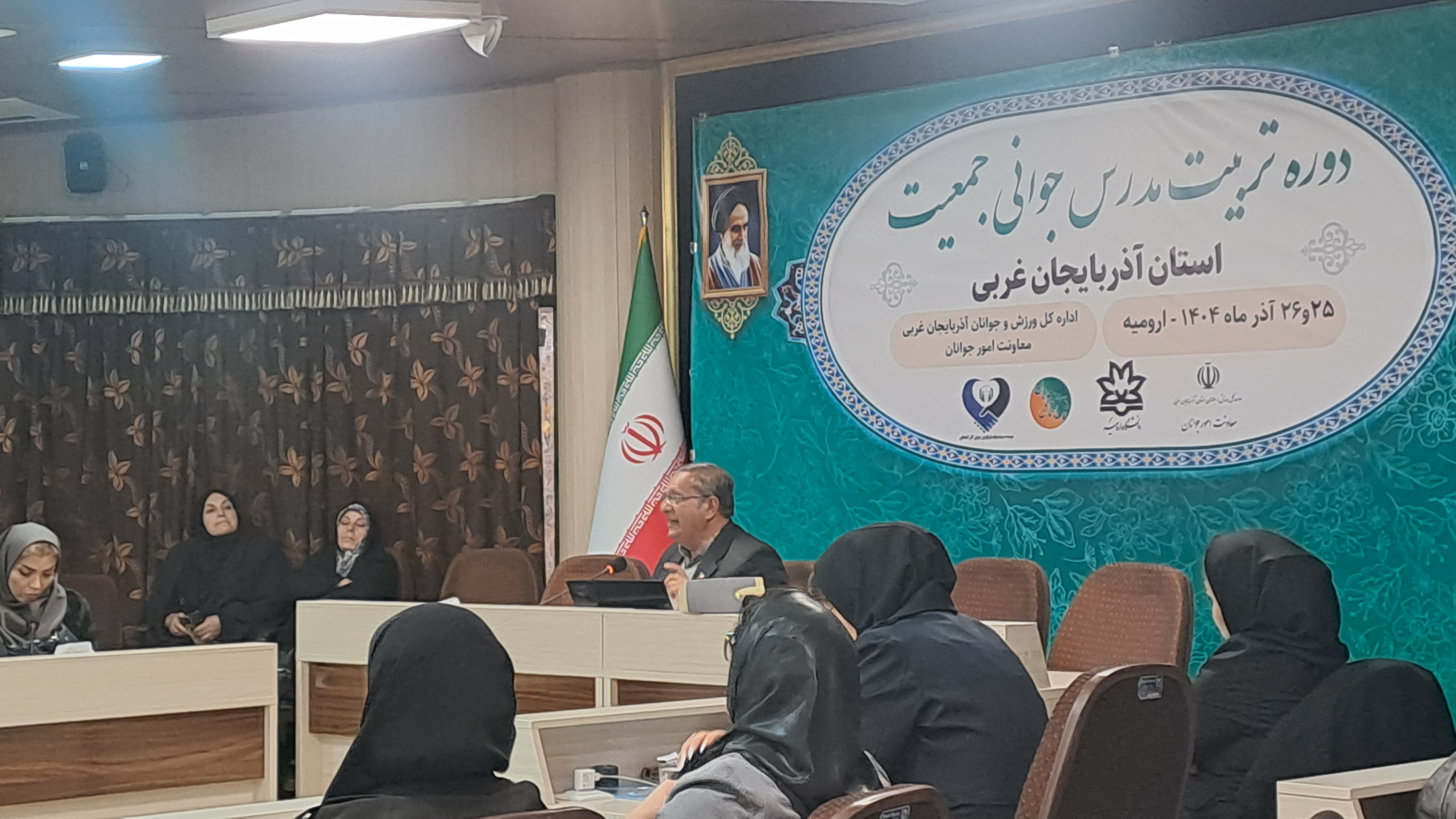 رسانهها؛ موتور محرک فرهنگ جمعیتی/ افزایش جمعیت باید دغدغه اصلی مسئولان شود