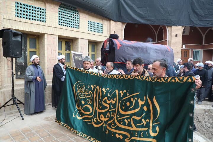 آیین وداع طلاب و روحانیون شهرستان دامغان با پیکر مرحوم آیت‌الله شاهچراغی