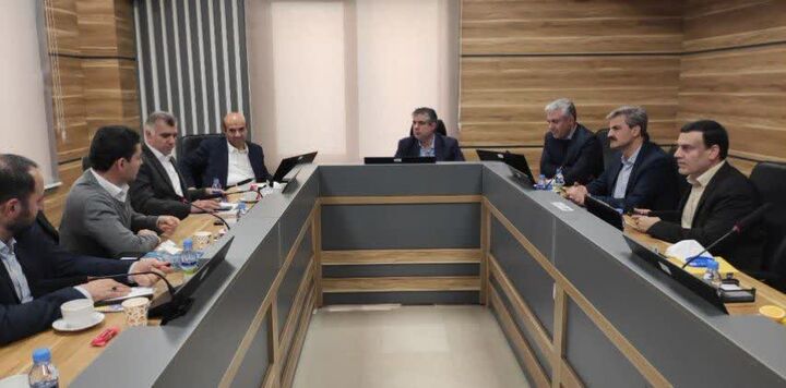 برنامه ریزی برای تحویل یک هزار سامانه خورشیدی ۵کیلوواتی پشت بامی در استان مرکزی 