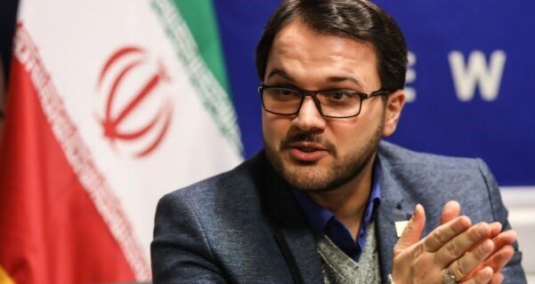 پژوهشهای فرهنگی باید به متن زندگی مردم راه پیدا کند