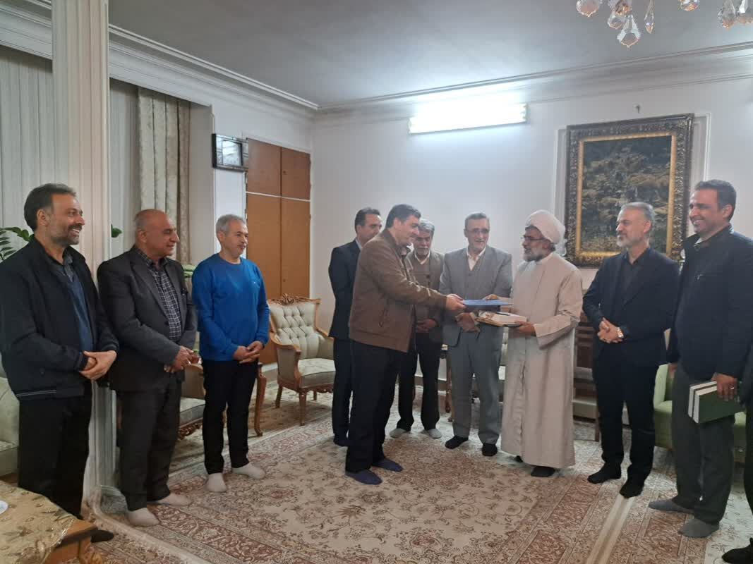 تجلیل از حجتالاسلام صدیقی در هفته پژوهش/ استاد برجستهای که فرهنگ را با زبان هنر پیوند زد