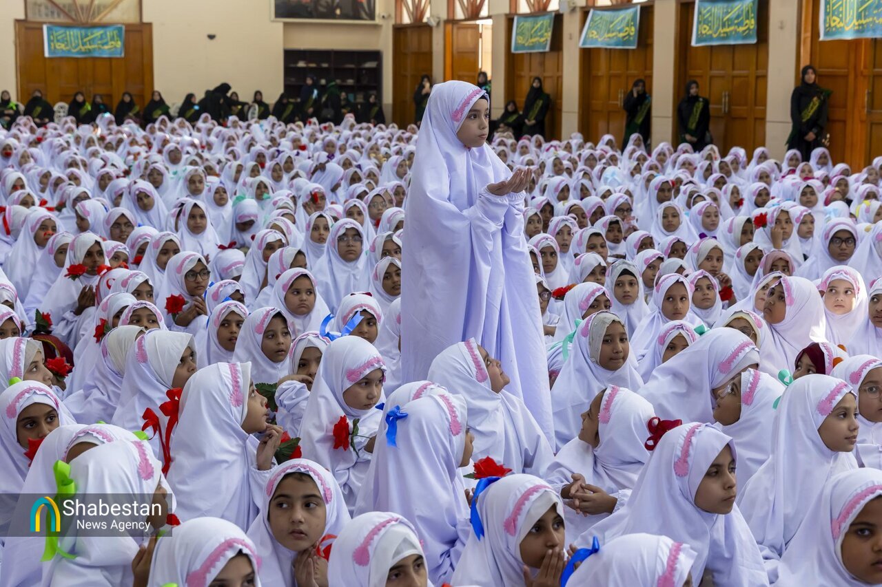 جشن تکلیف ۲۰۰۰ دختر پاکستانی به همت آستان مقدس حضرت عباس(ع)