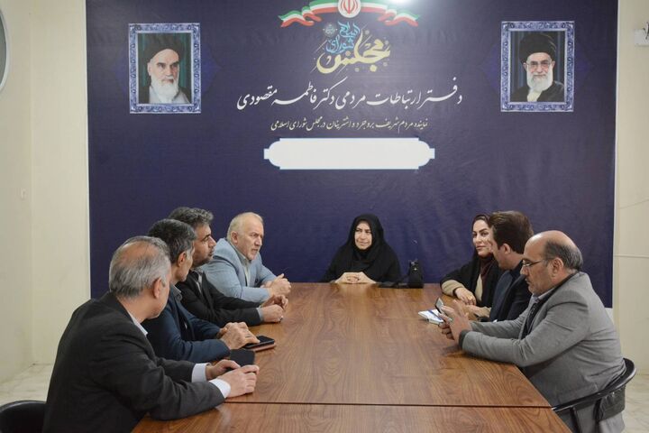 تأکید مدیرکل بنیاد شهید لرستان بر اجرای عدالت و تقویت خدمت‌رسانی به جامعه ایثارگری