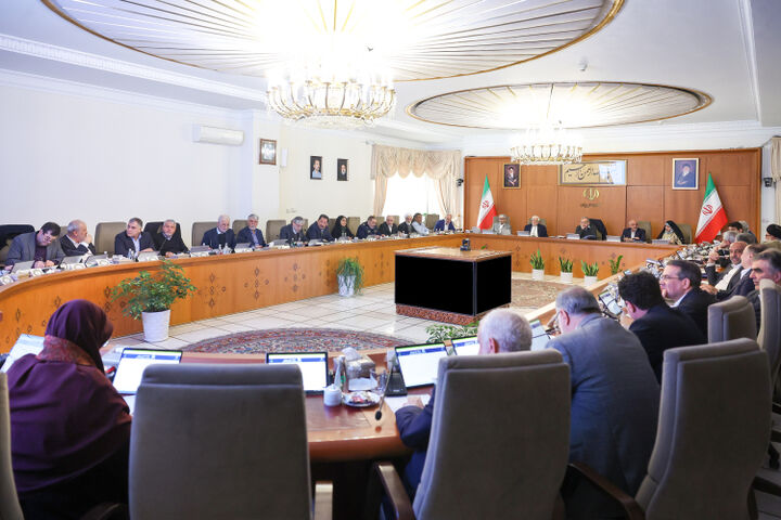 اجرای طرح کارآموزی دانش‌آموزان فنی و حرفه‌ای در کارخانجات بسیار ارزشمند است