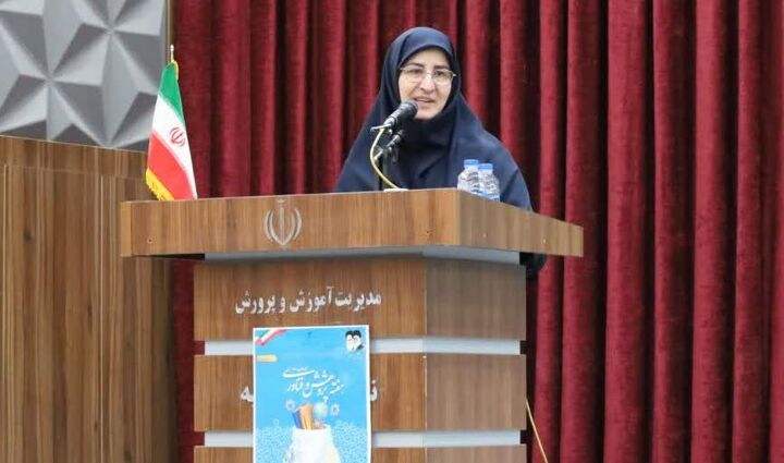 پژوهش؛ حلقه مفقوده تربیت نسل آینده/ تجلیل از پژوهشگران دانش‌آموز و فرهنگی آذربایجان‌غربی