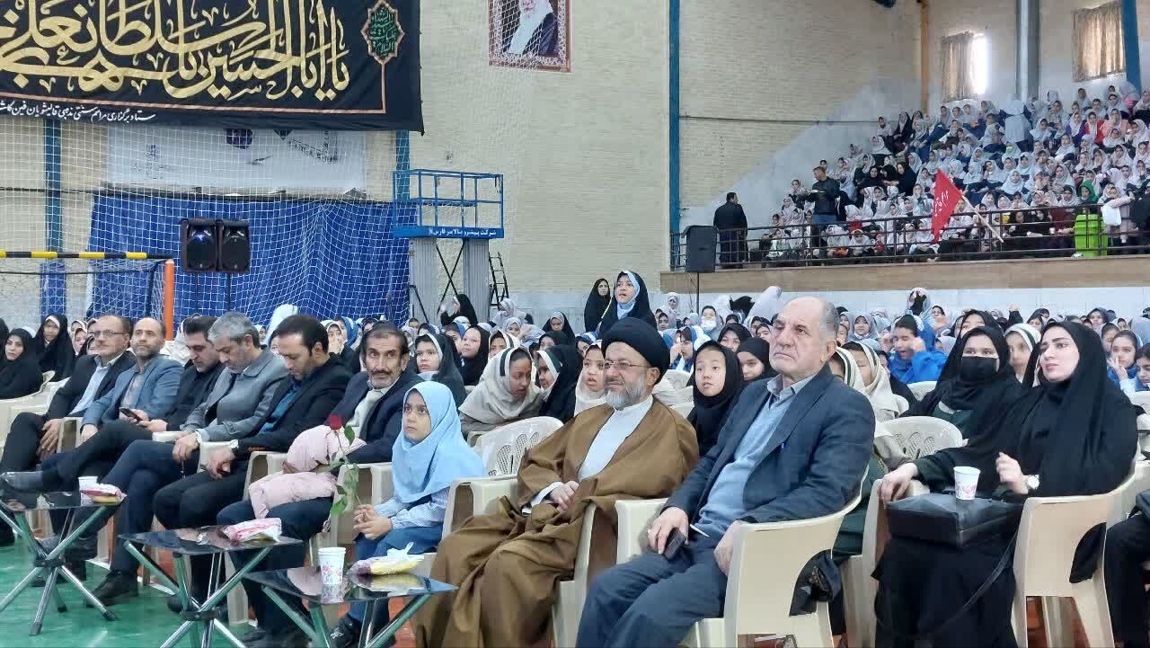 دانشآموزان کاشانی در اجتماع «سوگ خورشید» گردهم آمدند