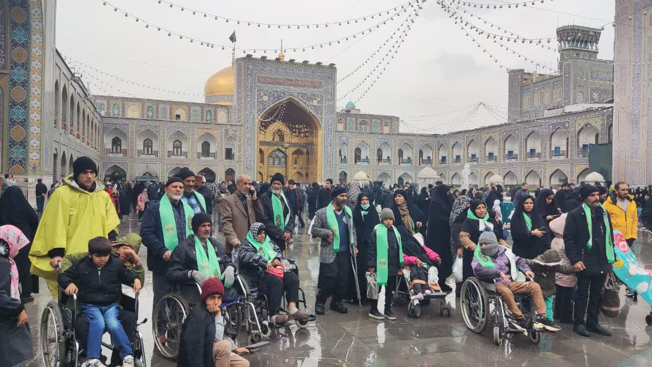 خادمیاران رضوی و هموار کردن راه زیارت برای دلهای مشتاق