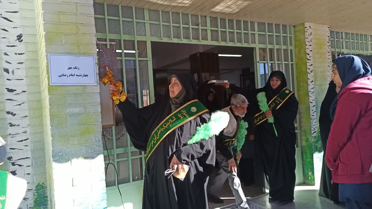 خادمیاران رضوی و هموار کردن راه زیارت برای دلهای مشتاق