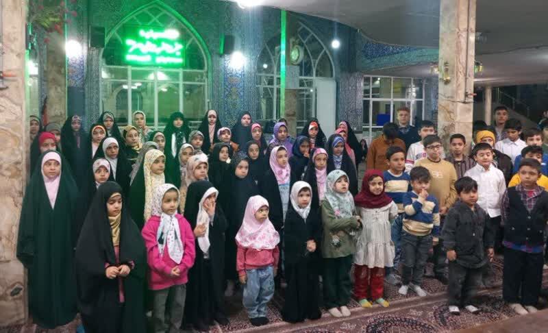 تمرین همخوانی قرآن کریم با حضور گسترده اعضای بیتالقرآن مسجد جامع کرج