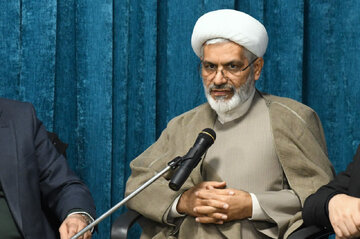 فعالان فرهنگی باید در مساجد نقش محوری ایفا کنند