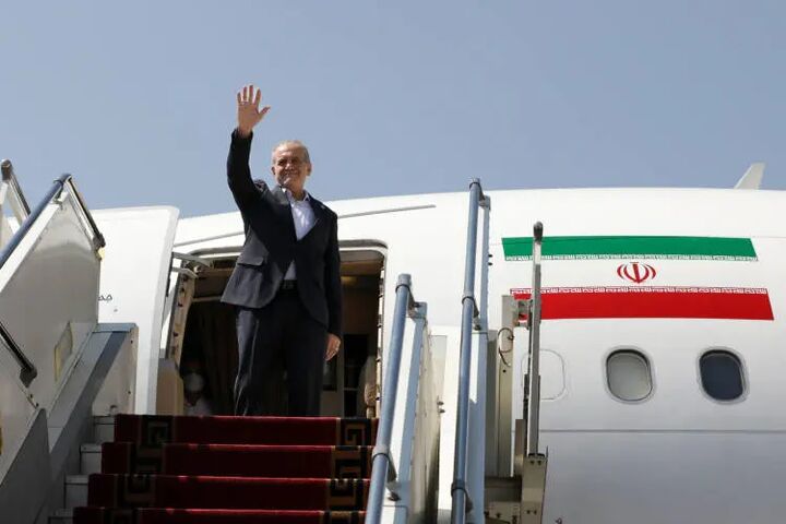 رئیس جمهور بیرجند را به مقصد تهران ترک کرد