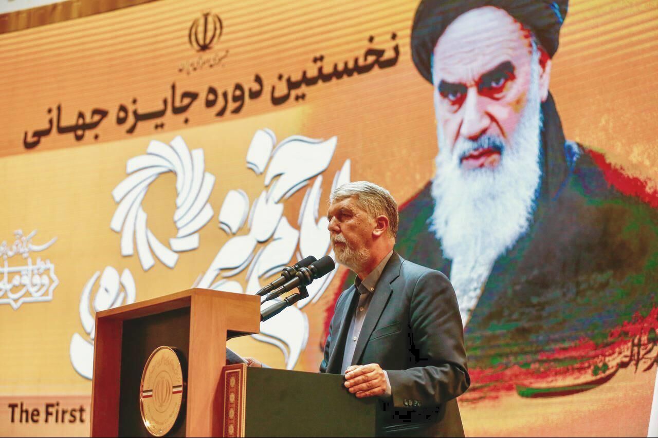 وزیر فرهنگ: وحدت‌گرایی در نگاه امام‌ راحل امری بنیادین است