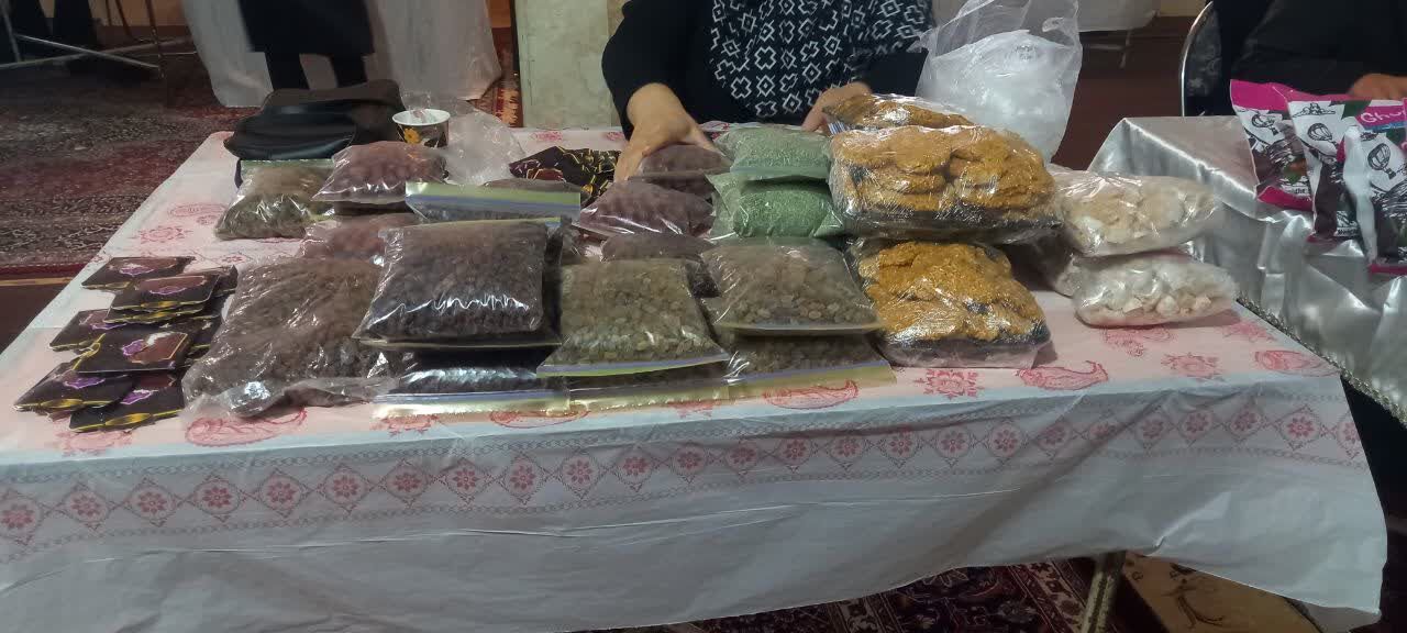 نمایشگاه یلدایی حمایت از مشاغل خانگی در مسجد ولایت برپا شد