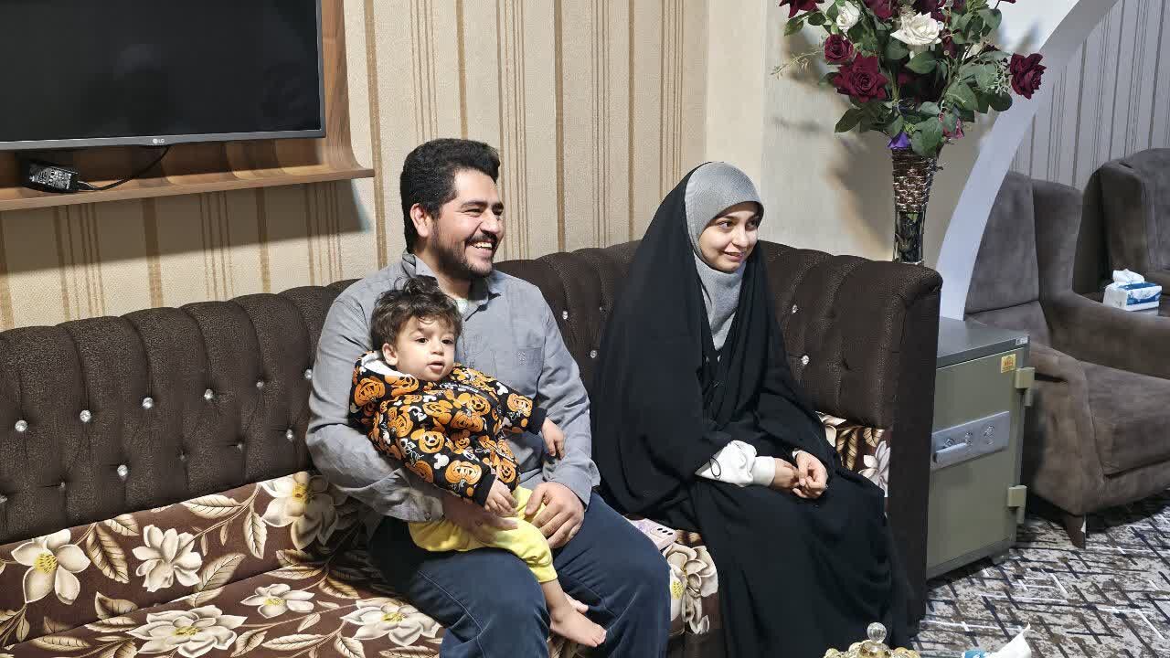 دیدار بانوی حافظ کل قرآن با نماینده بعثه رهبری در عراق