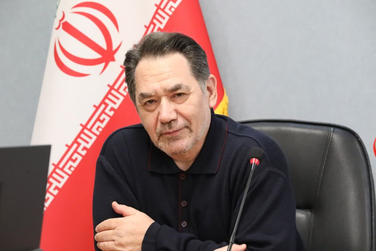 ترویج آگاهی در بستر ارتباطاتِ منسجم؛ تمرکز فعالیت‌های کانون‌های مساجد باشد