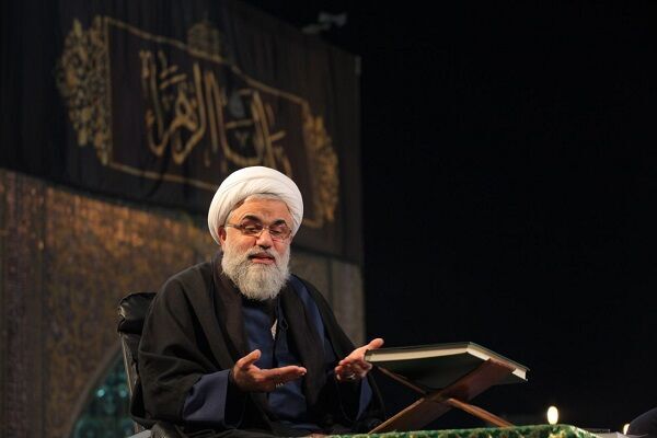 واکنش مدیر حوزه علمیه دارالسلام به همزمانی شب یلدا و اولین روز ماه رجب