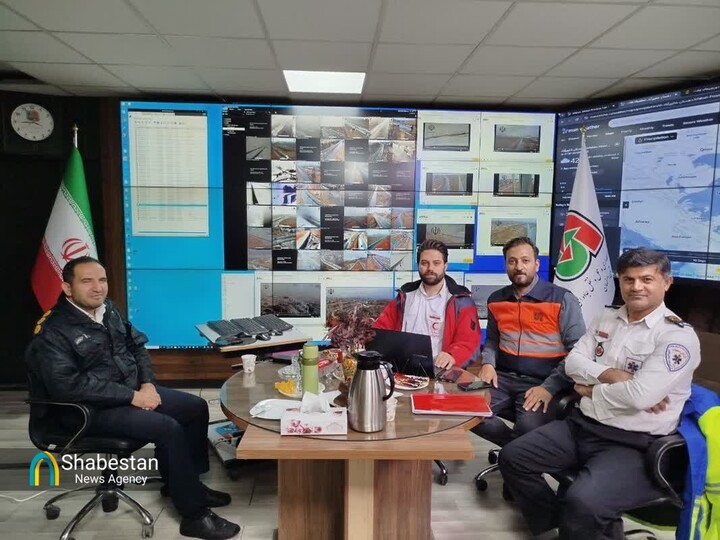 امدادرسانی و مردم یاری در روزهای برفی اصفهان