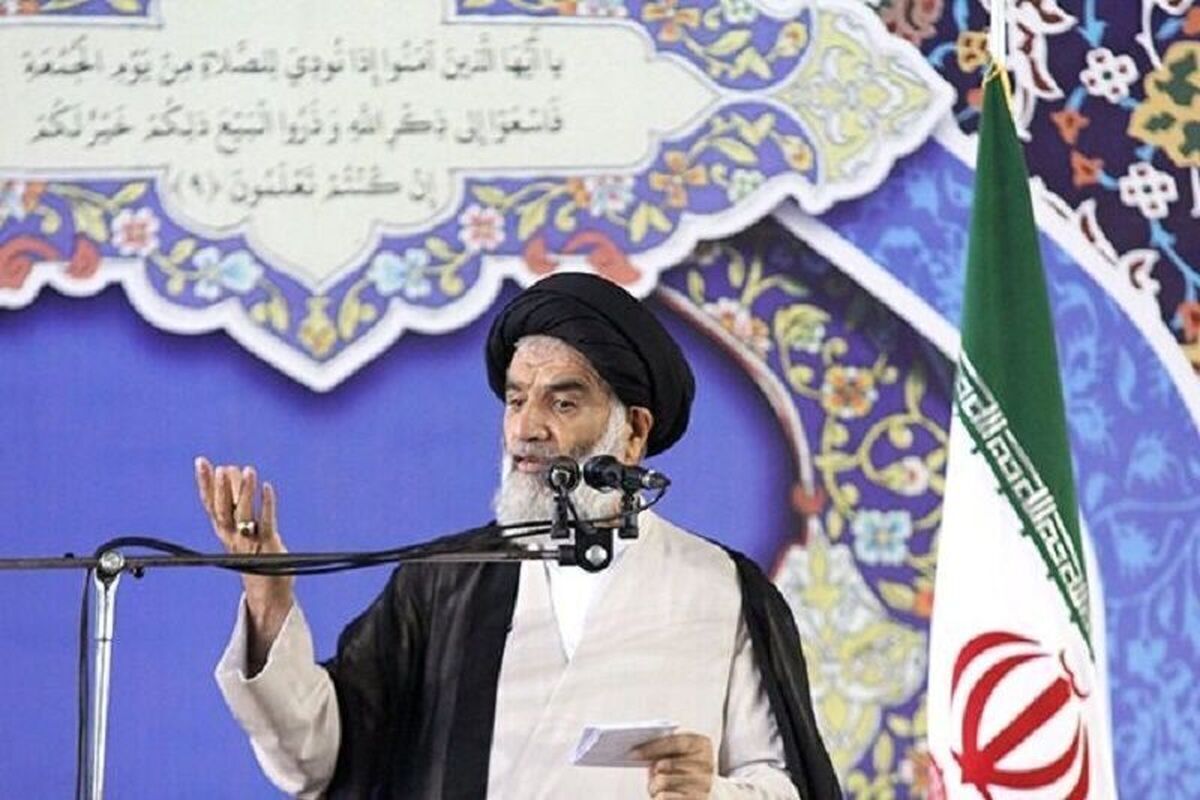 امام جمعه اهواز: آمریکا در برابر مقاومت ملت ایران شکست خورد